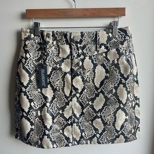 Beige Snake Print Vegan Leather Mini Skirt - SZ 30 - Against All Odds Bl…
